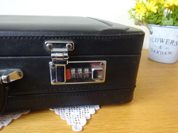 Nice faux leather brief case - Image 4