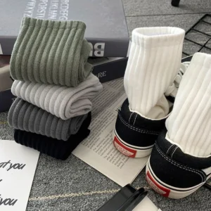 New 5 Pairs Cool Men Black White Warm Socks - Image 5